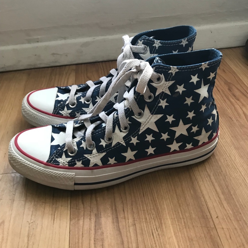 Women’s High Top All Star with Star Print Size 8